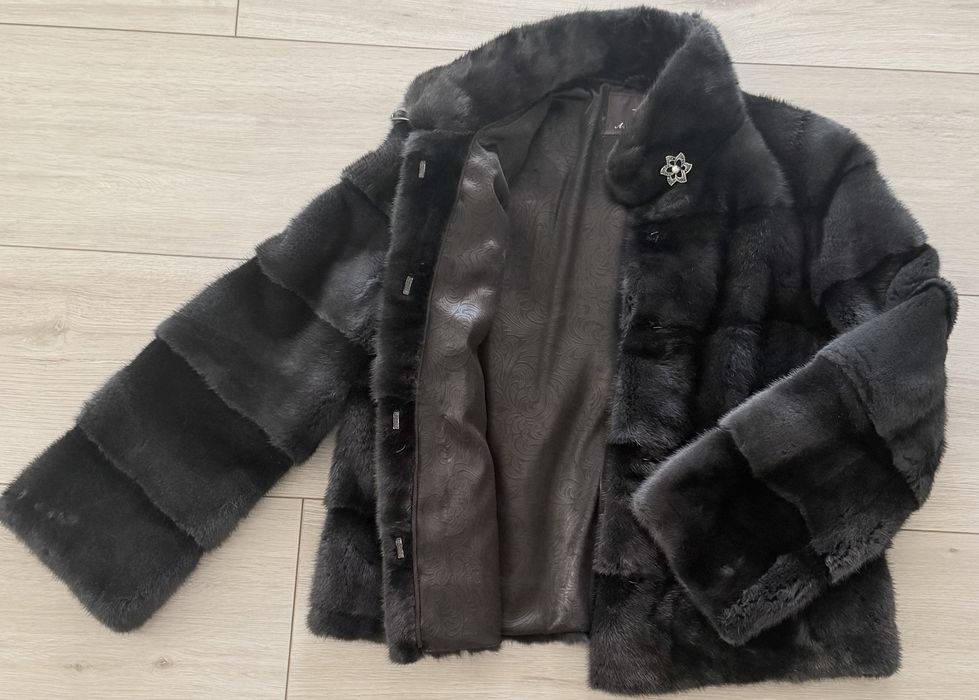 Продам норковую шубу