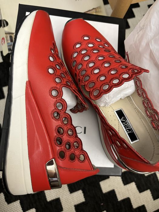 Кожаные красные лоферы