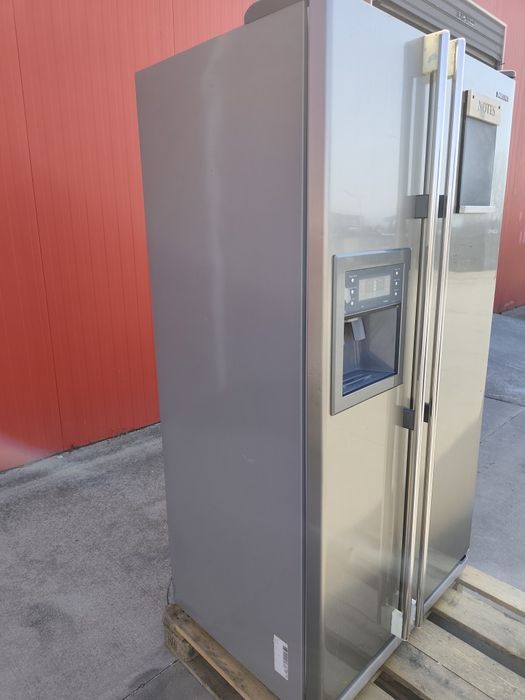 Хладилник side by side Samsung