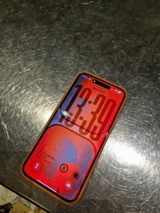 Vand sau schimb iphone 15 pro max