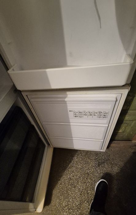 Midea      Siltall