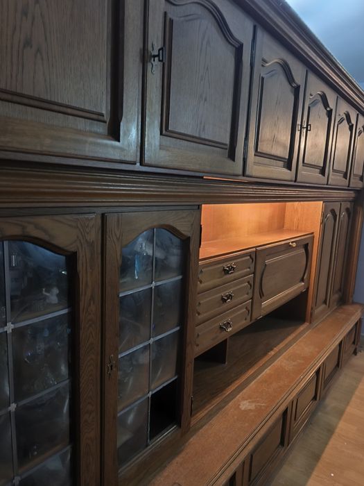 Vând urgent mobilier sufragerie