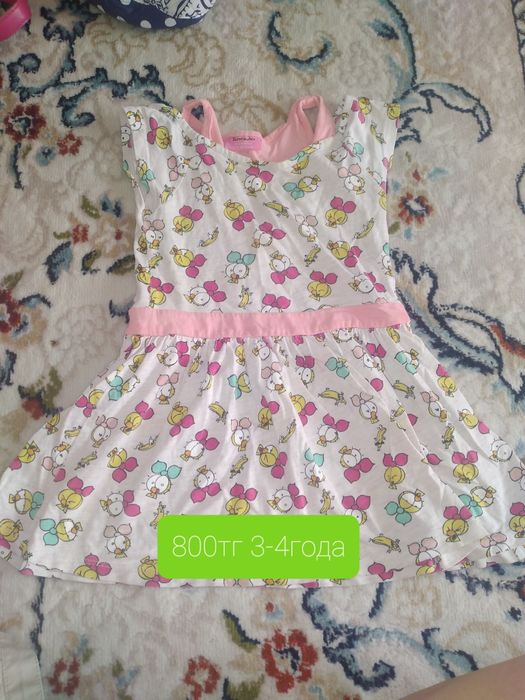 Продам детские платья