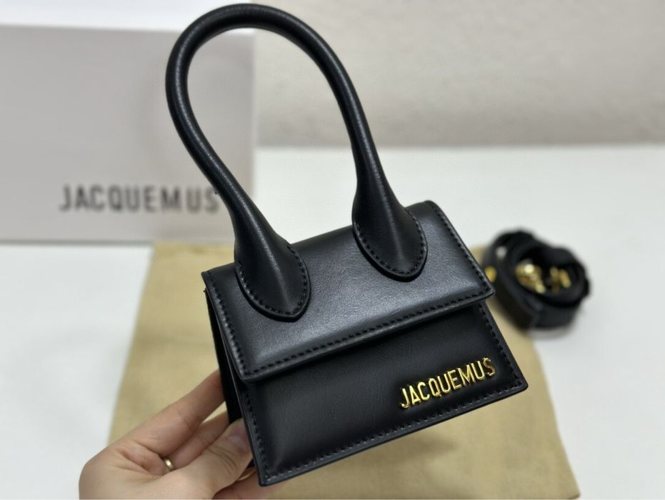 Geanta Jaqumes  Chiquito piele naturala pe comanda