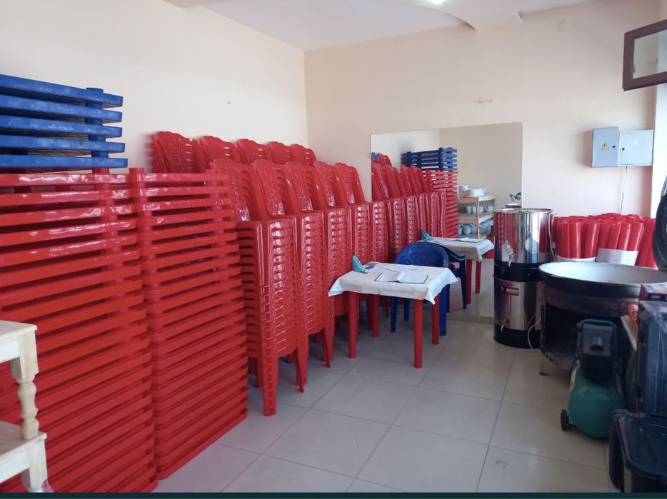 Стол стул прокат 24/7 с доставка без платно