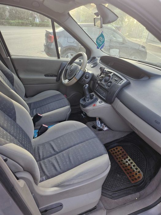 Renault Scenic Megane 1.5 dci, schimb cu IPhone 17 pro sau S26 ultra
