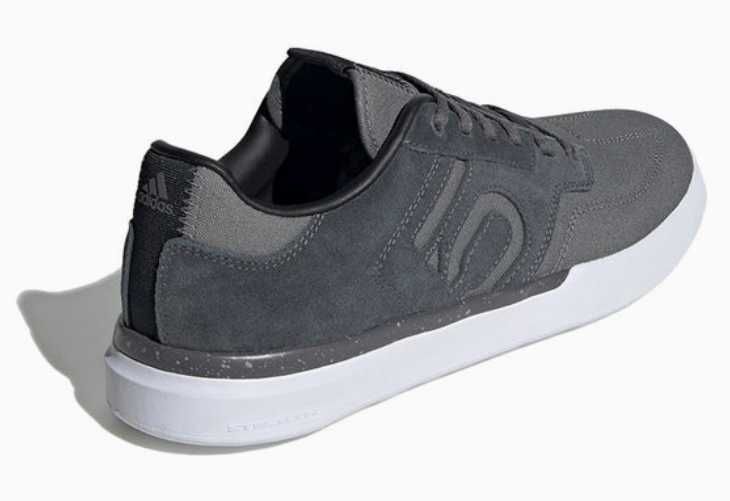 Мъжки маратонки  ADIDAS FIVE/TEN STEALTH  Оригинални  EU45 1/3