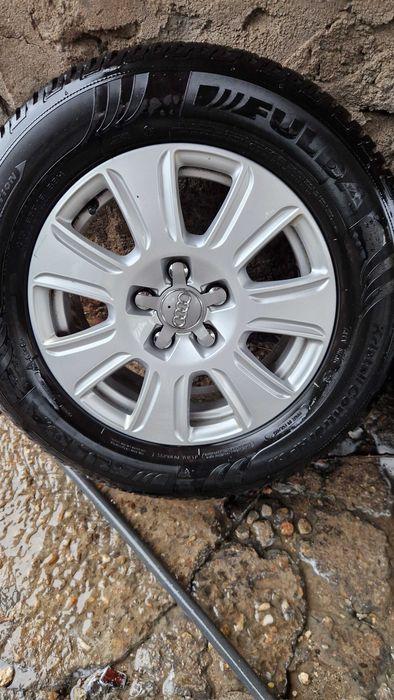 AUDI  Q3  джанти със зимни гуми 215/65/16 6,5J×16 ET33 5×112
