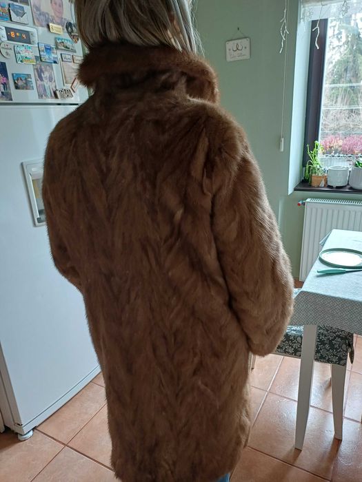 Haină de blană, stare foarte bună, elegantă