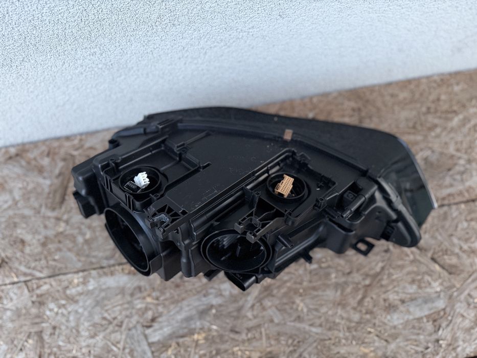 Far dreapta Audi A4 b8 b8.5 8k facelift 2012-2015 Xenon + Led Original
