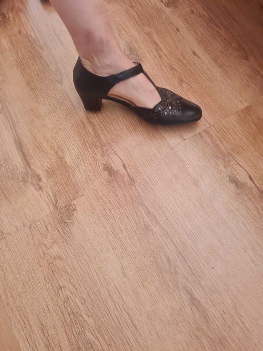 Pantofi noi piele naturala 38