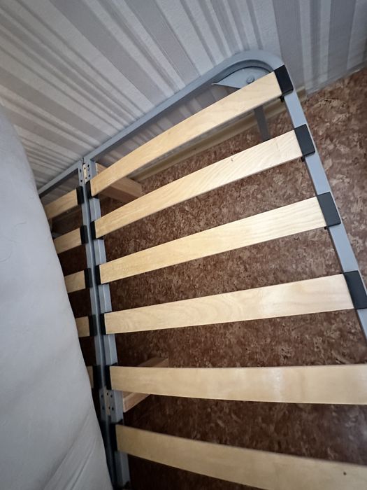 матрац и основание 2м длина 1,4 ширина