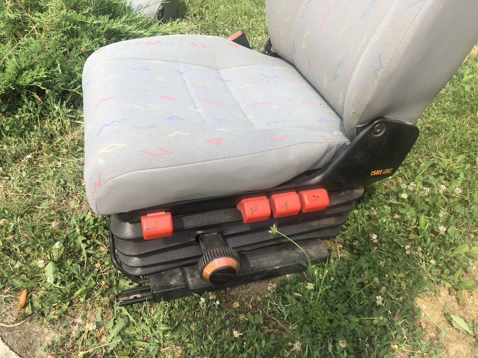 Scaun pe perna sprinter si lt. Oglinzi, jante , grilaje
