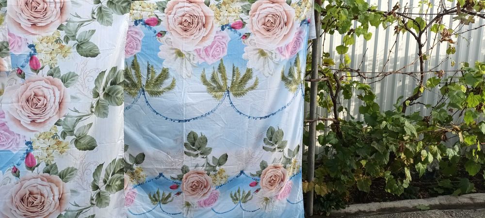 Set Lenjerie de pat cu Roses 3D, cu 4 piese, 2 persoane