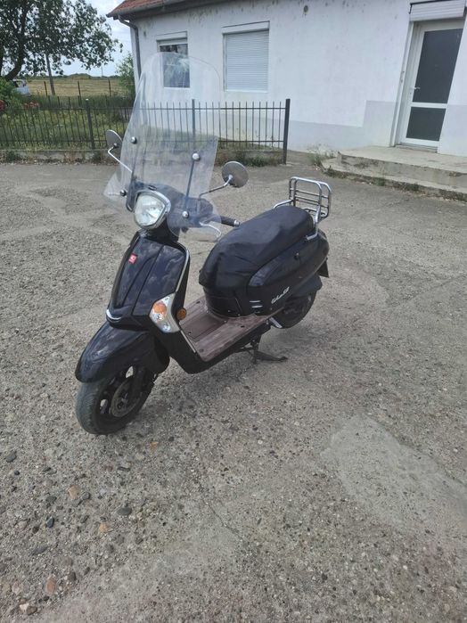 Scutere de vanzare