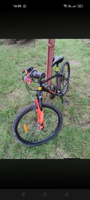 Vând bicicletă pentru copii.