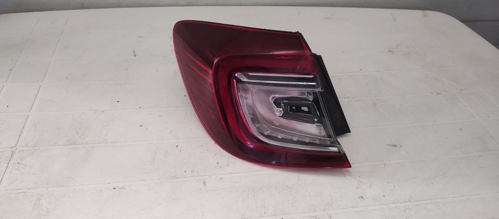 Lampa, stop stânga captur 2 cod 265558746R