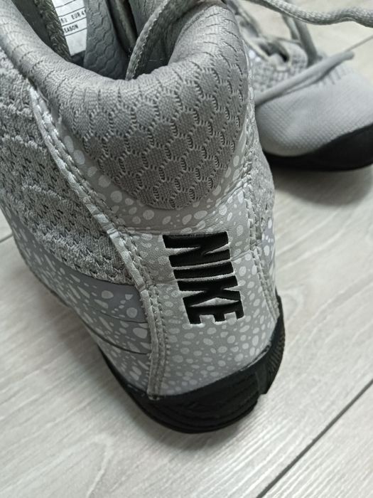 Борцовкий NIKE TAWA