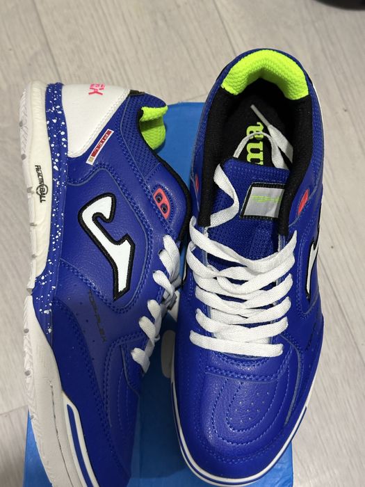 Продаются оригинальные кросовки для футзала Joma
