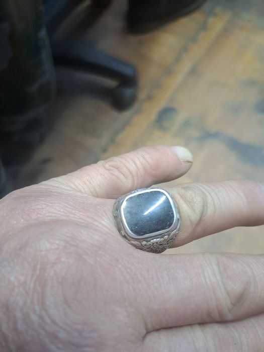 Продам серебро мужское