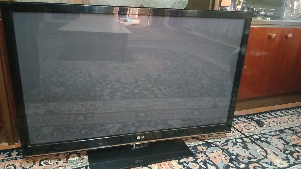 Телевезор стиральная машина и маразельник