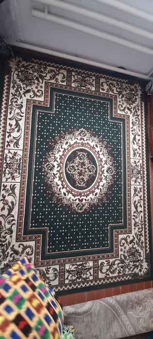 2та Гилам сатылады...