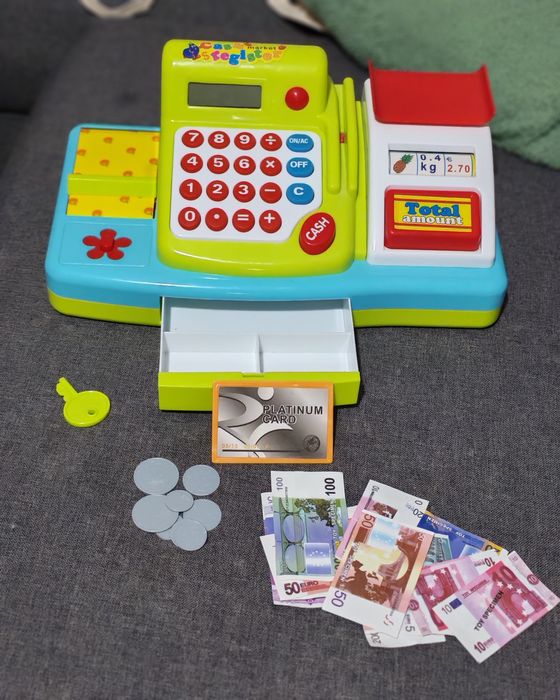 Casa de marcat pentru copii