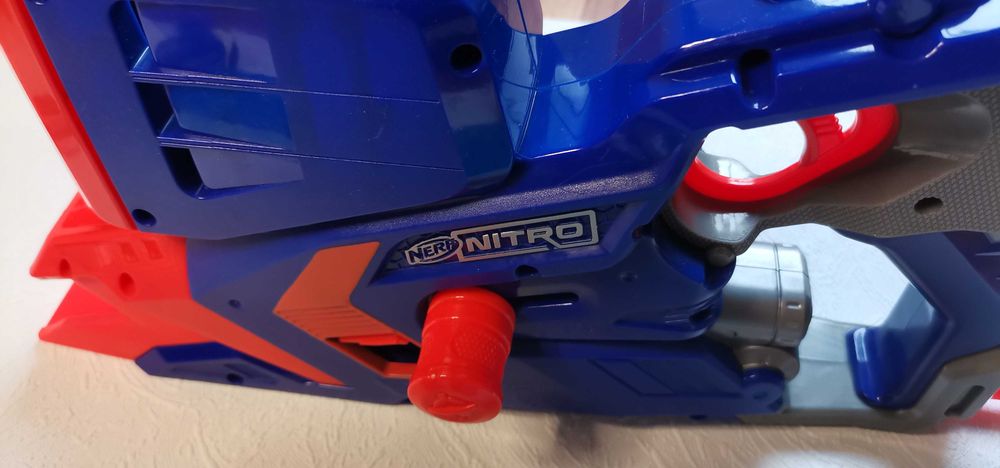 Lansator masinute blaster Nerf Nitro Flashfury Chaos ca NOU