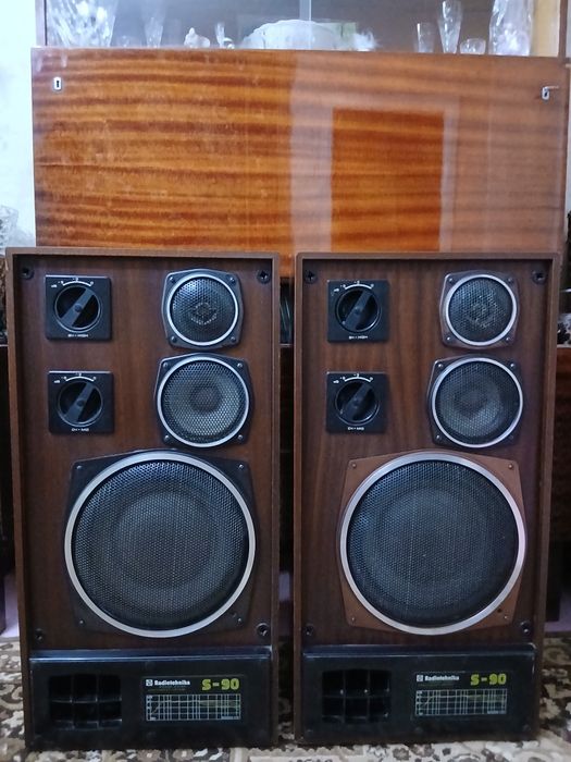 Акустические колонки S90
