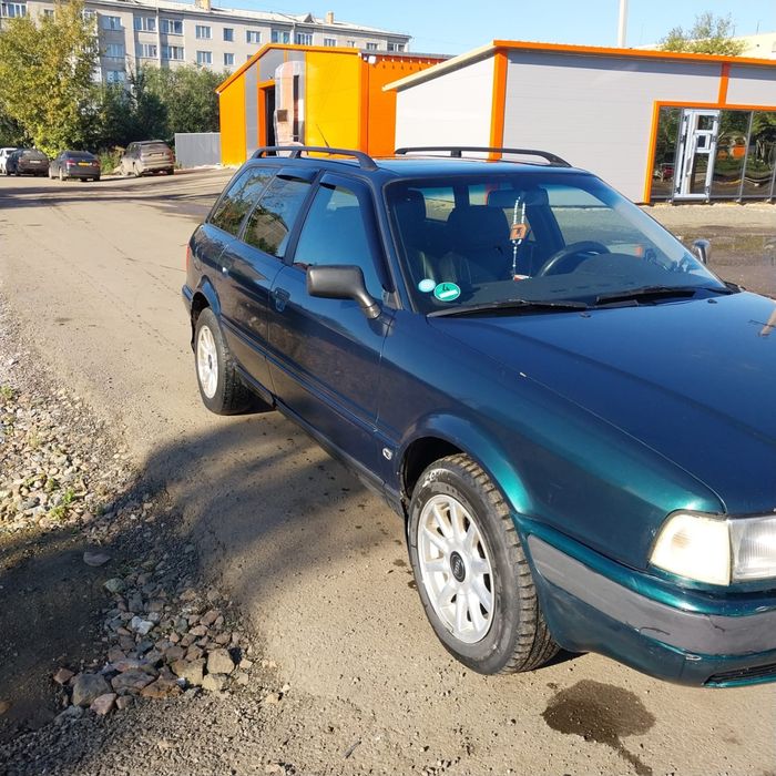 Машина , Ауди 80 В4 , 1995года