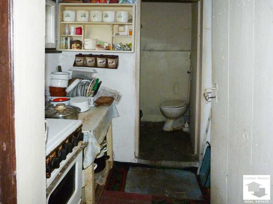 115929 Къща с равен двор в с. Беляковец, на минути от Велико Търново