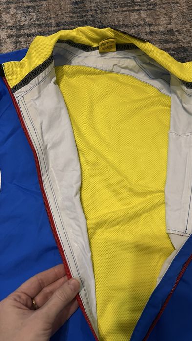 Продам ветровку Mavic