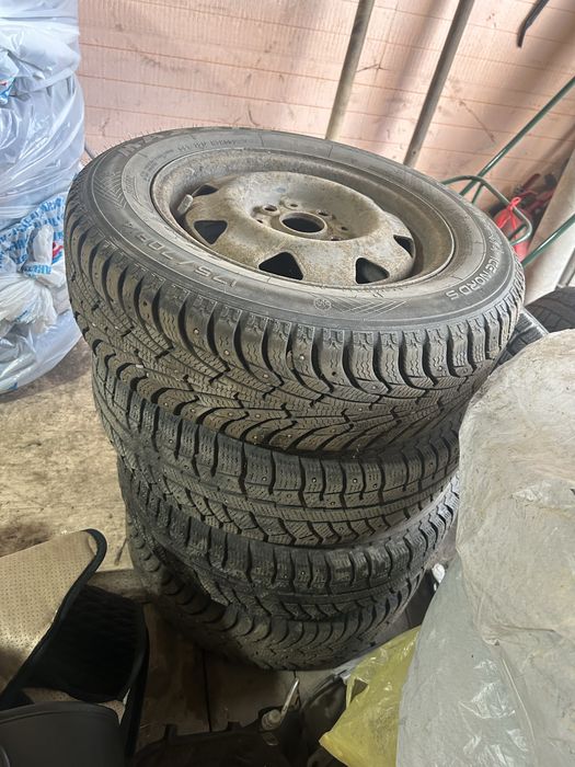 Продам резину с дисками р14