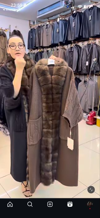 Шубка -Пальто MaxMara размер L