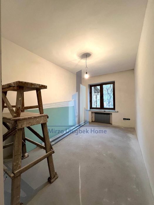 3/1/4 Ц-5 Кинотеатр Казахстан 2х6 кирпич, ремонт 70% закончен