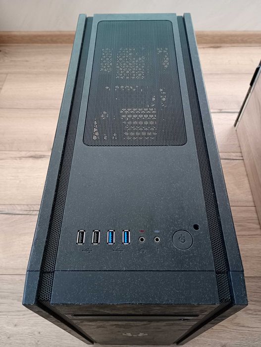 Компютърна кутия