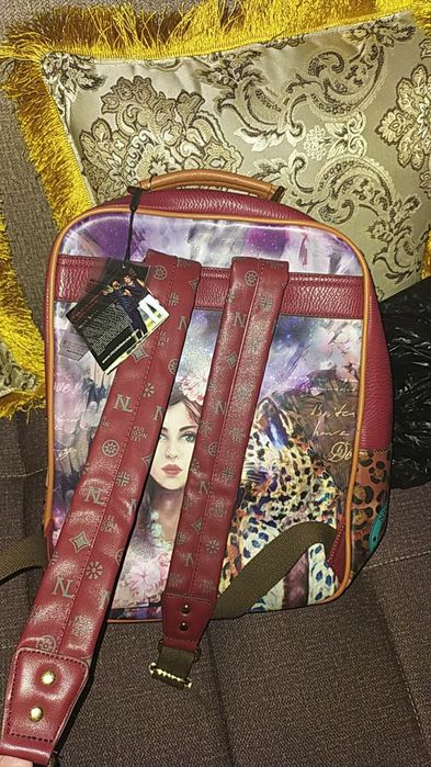 Оригинал сумка рюкзак сотилади