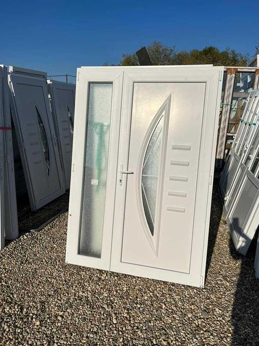 usi duble cu modele in ea noi de la 1650 lei