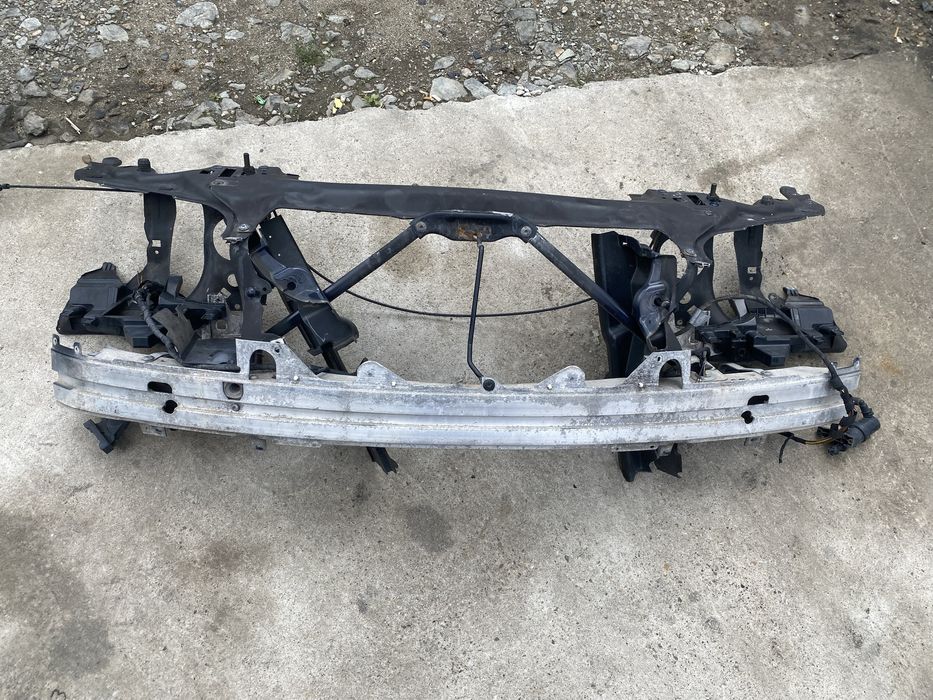Trager BMW Seria 7 E65 Facelift Pret 1000 lei