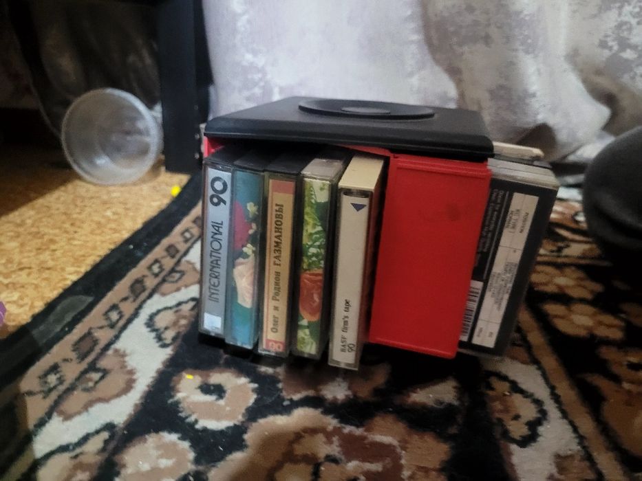 Продам аудиокасеты продам