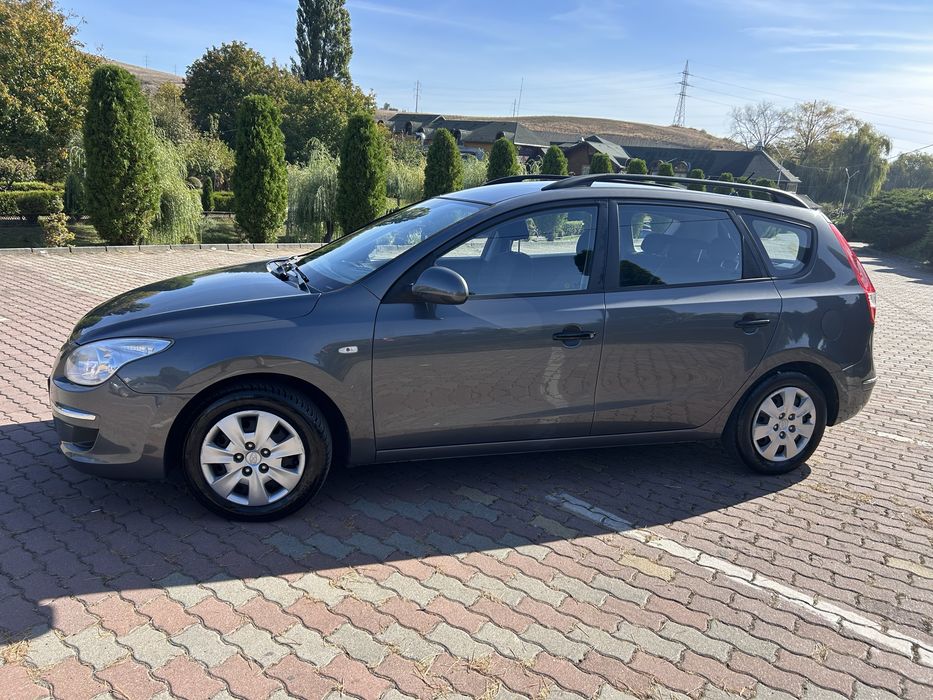 HYUNDAI i30 2009 — imagine 3