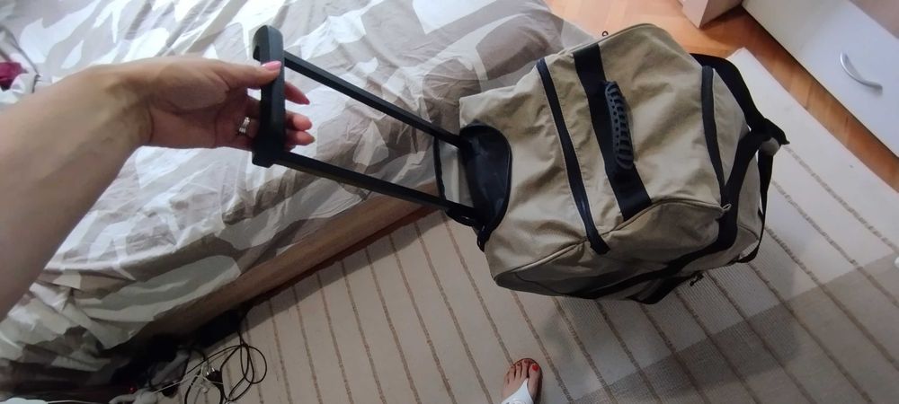 Сак Antler с колелца и прибираща се дръжка