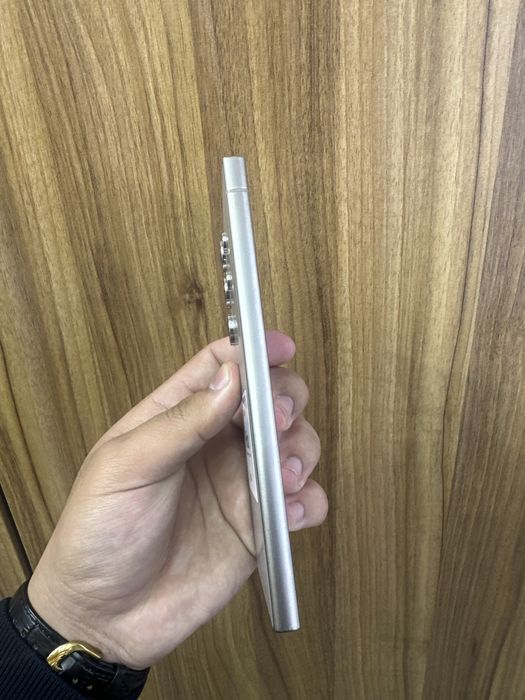 Samsung S24 Ultra natural 12/256gb