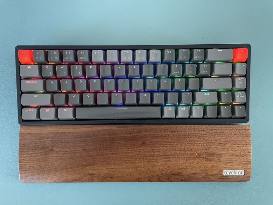 Tastatura mecanica Keychron K6 RGB + Palm Rest din Lemn de Nuc
