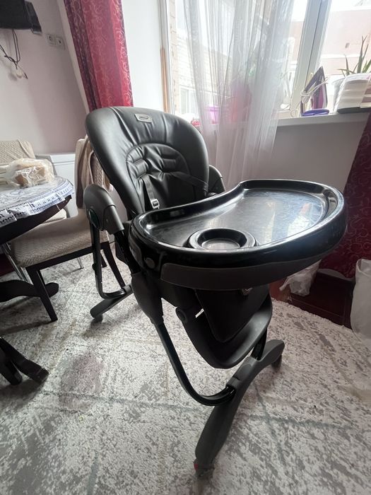 Стул для кормлентя