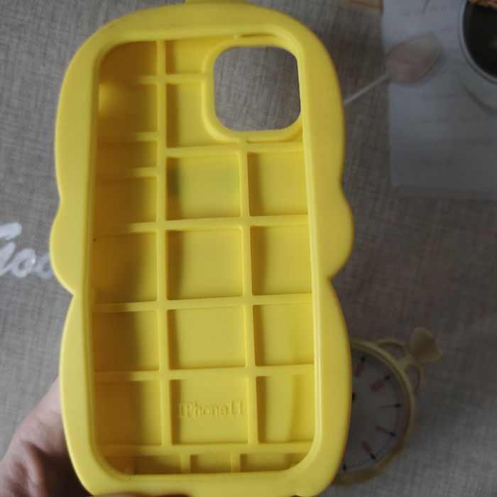 Чехол  на iPhone 11