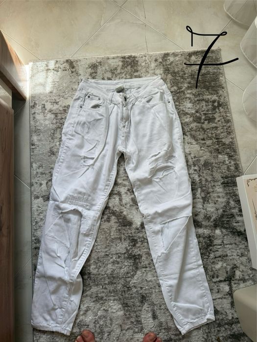 Дрехи втора употреба