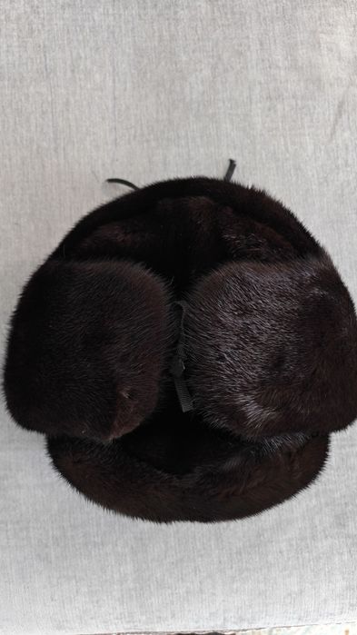 Норковая шапка, ушанка.