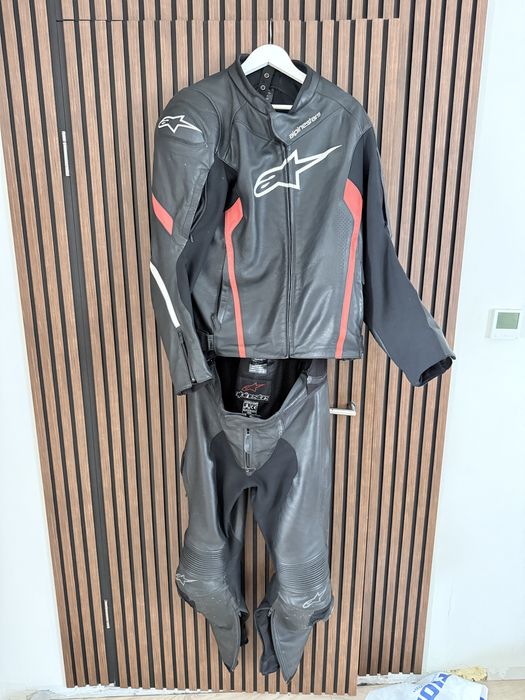 Costum Alpinestar cu protectii