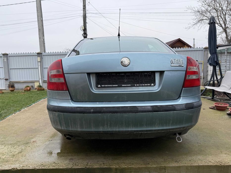 Skoda Octavia 2 (avariata)